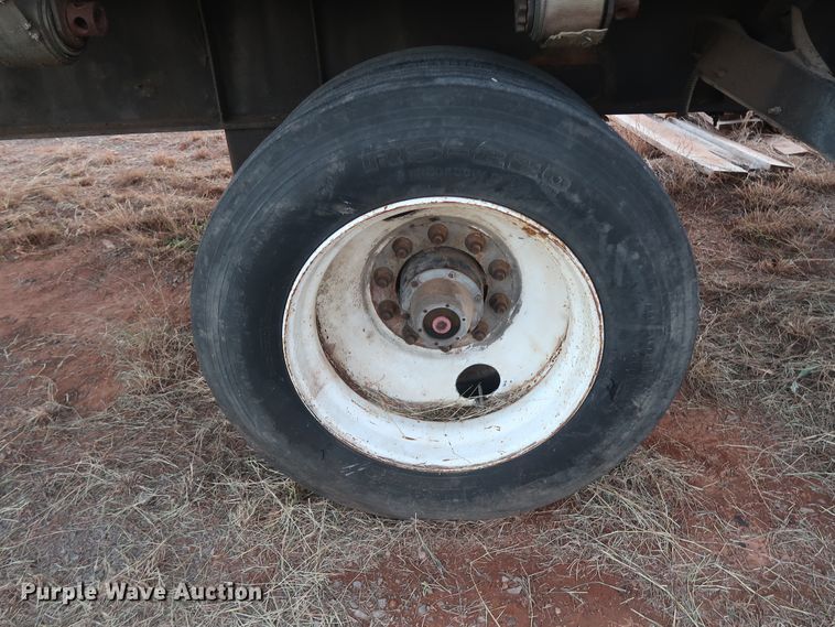 image for item GD9884 1995 Wabash flatbed trailer