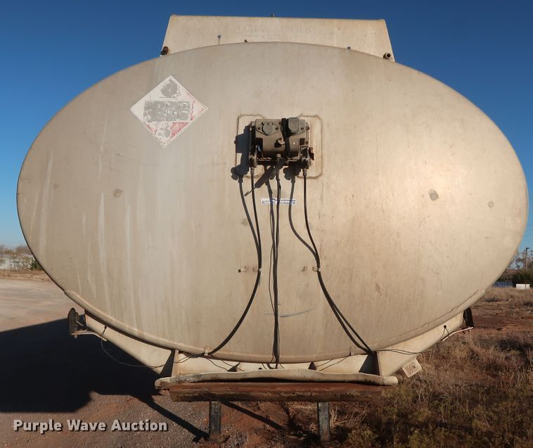 image for item GD9886 1969 Gorbett Bros. 527201 14983 tank trailer