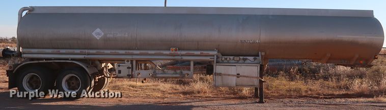 image for item GD9886 1969 Gorbett Bros. 527201 14983 tank trailer