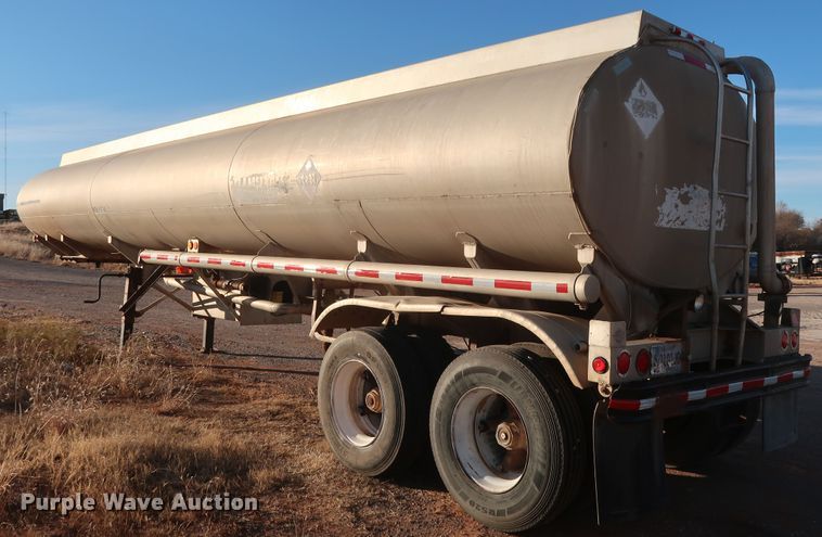 image for item GD9886 1969 Gorbett Bros. 527201 14983 tank trailer