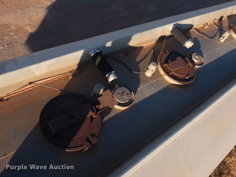 image for item GD9886 1969 Gorbett Bros. 527201 14983 tank trailer