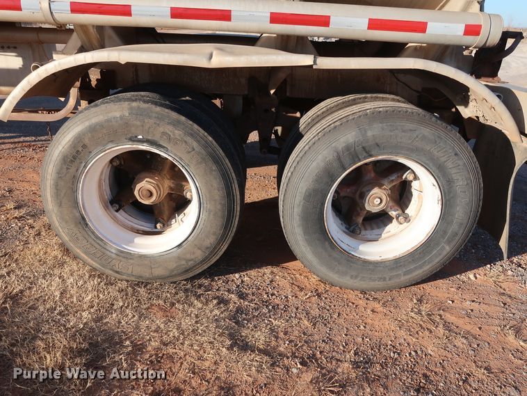 image for item GD9886 1969 Gorbett Bros. 527201 14983 tank trailer