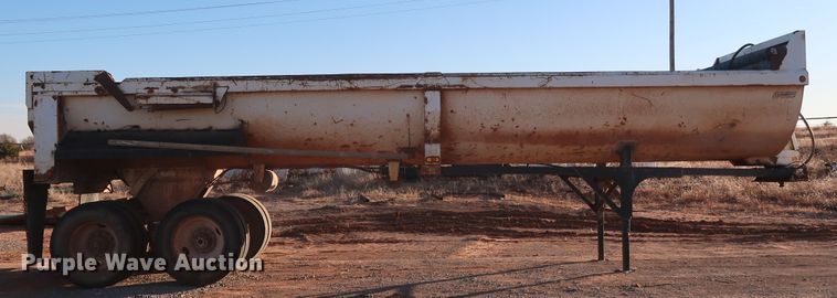 image for item GD9887 2004 Clement Rockstar end dump trailer