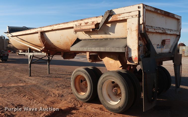 image for item GD9887 2004 Clement Rockstar end dump trailer