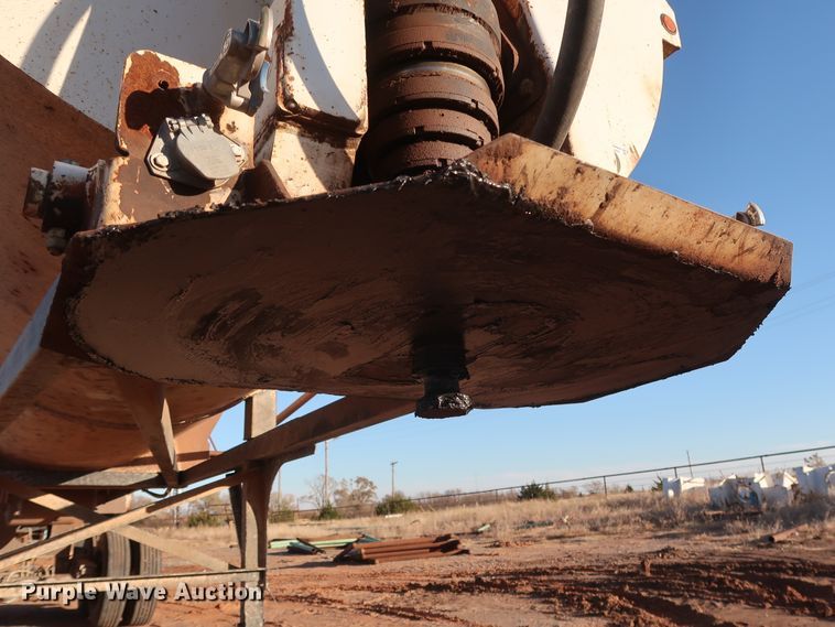 image for item GD9887 2004 Clement Rockstar end dump trailer