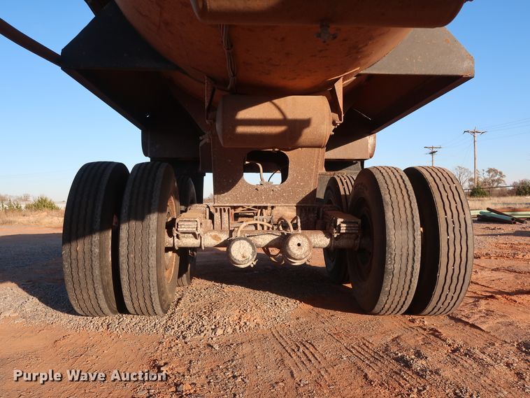 image for item GD9887 2004 Clement Rockstar end dump trailer