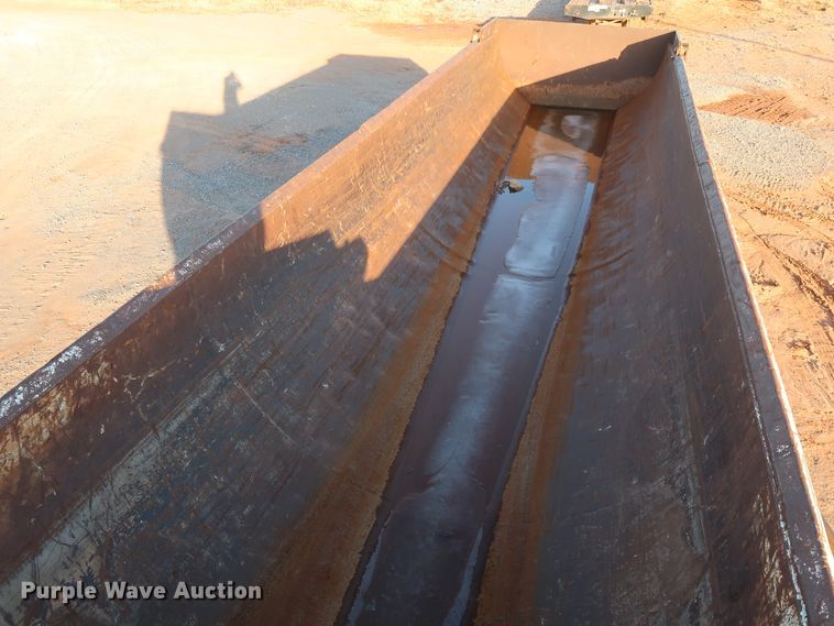 image for item GD9887 2004 Clement Rockstar end dump trailer