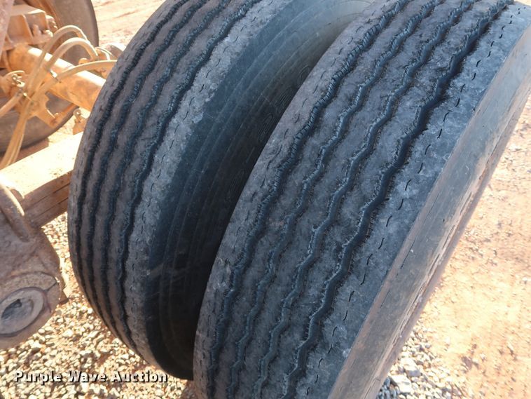 image for item GD9887 2004 Clement Rockstar end dump trailer