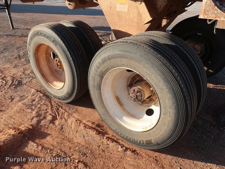 image for item GD9887 2004 Clement Rockstar end dump trailer