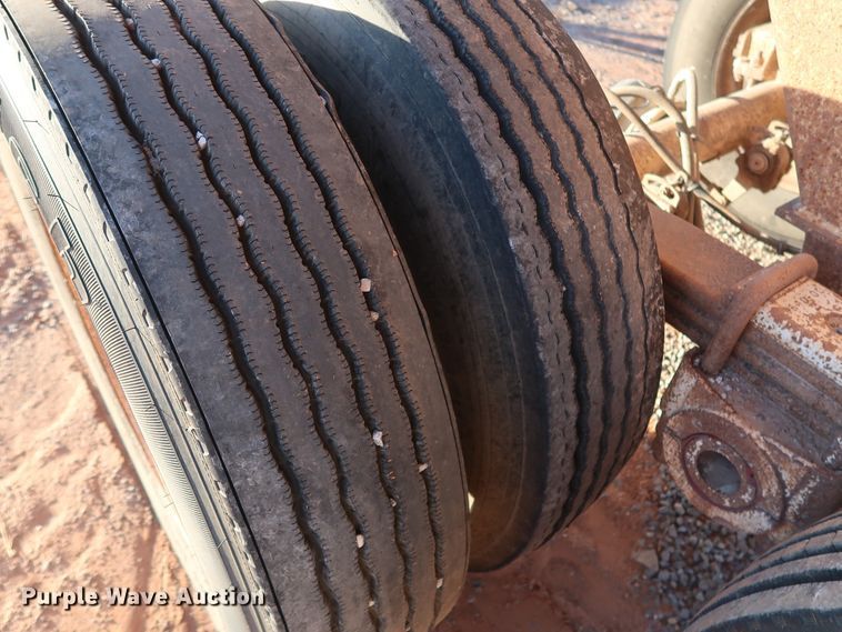 image for item GD9887 2004 Clement Rockstar end dump trailer