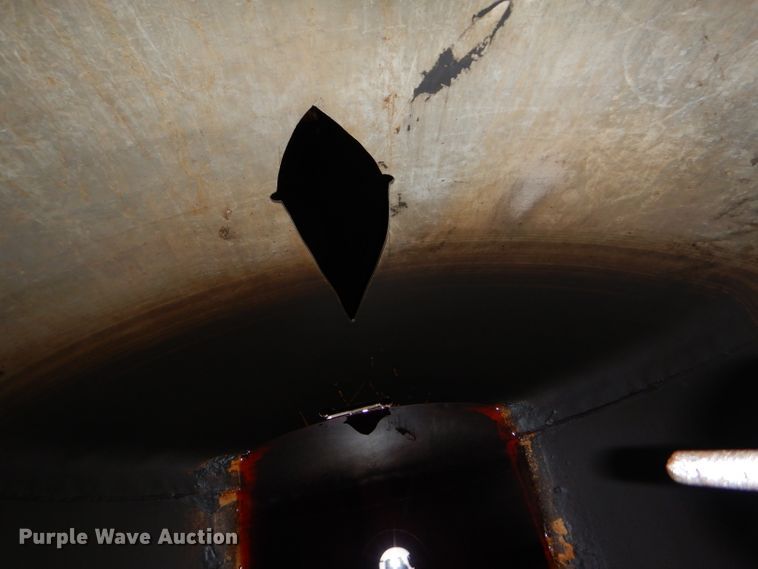 image for item GE9500 1961 Moser tank trailer