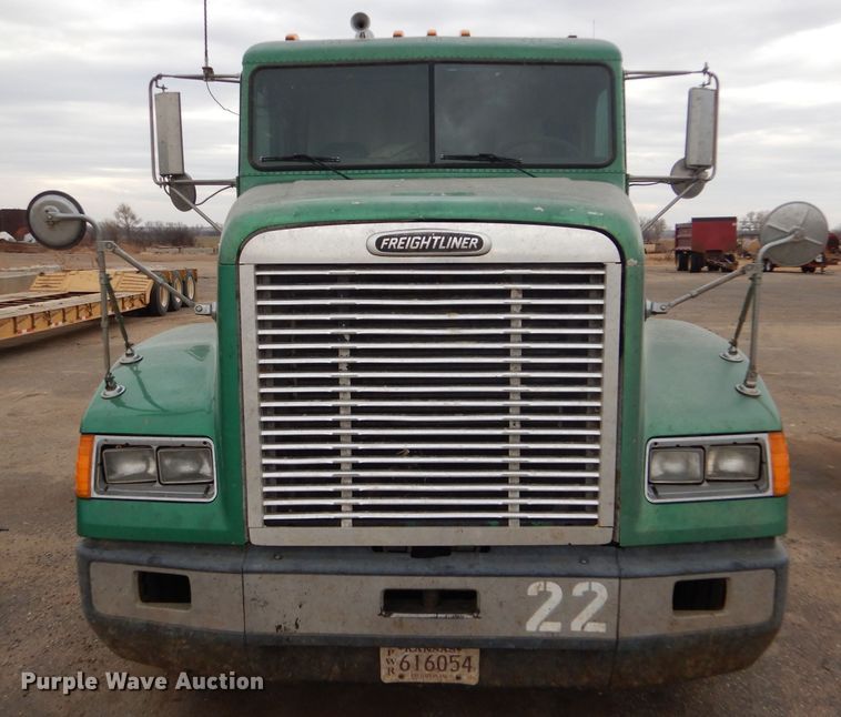 image for item GE9503 1999 Freightliner FLD120 semi truck