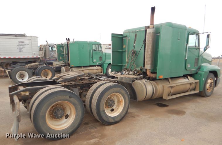image for item GE9503 1999 Freightliner FLD120 semi truck