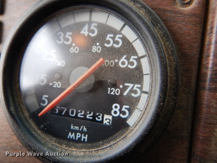 image for item GE9503 1999 Freightliner FLD120 semi truck