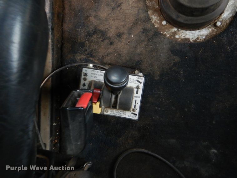 image for item GE9503 1999 Freightliner FLD120 semi truck