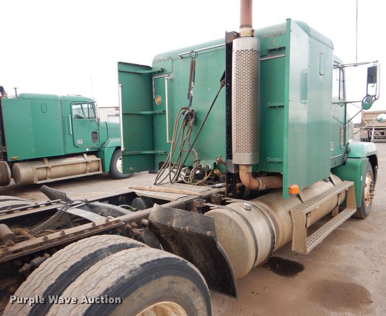 image for item GE9503 1999 Freightliner FLD120 semi truck