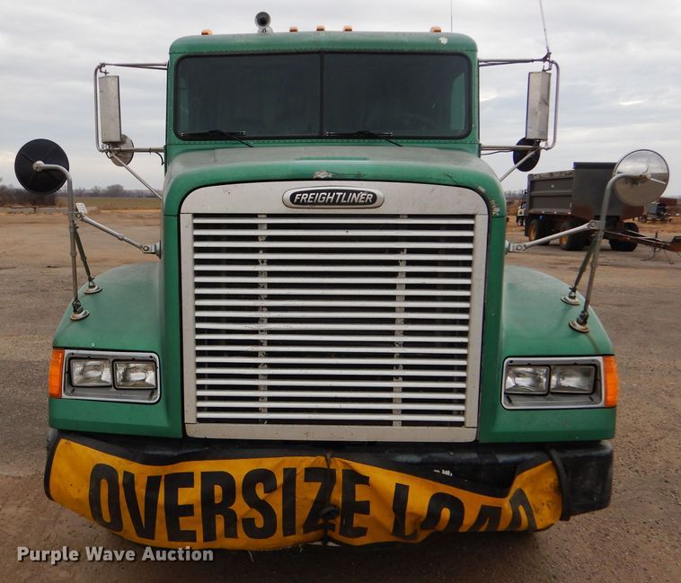 image for item GE9504 1999 Freightliner FLD120 semi truck