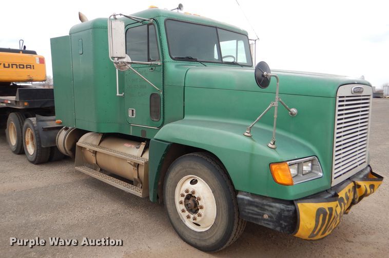 image for item GE9504 1999 Freightliner FLD120 semi truck