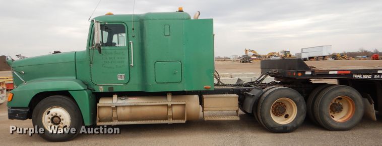 image for item GE9504 1999 Freightliner FLD120 semi truck
