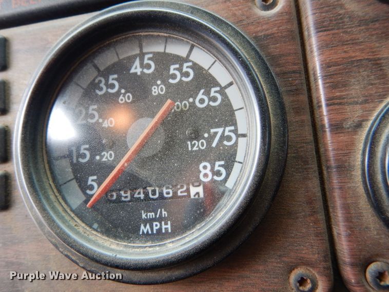 image for item GE9504 1999 Freightliner FLD120 semi truck