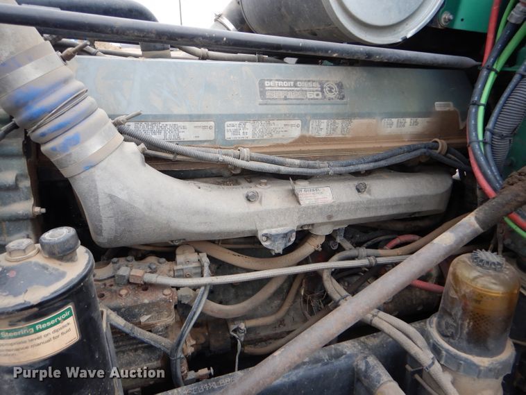 image for item GE9504 1999 Freightliner FLD120 semi truck