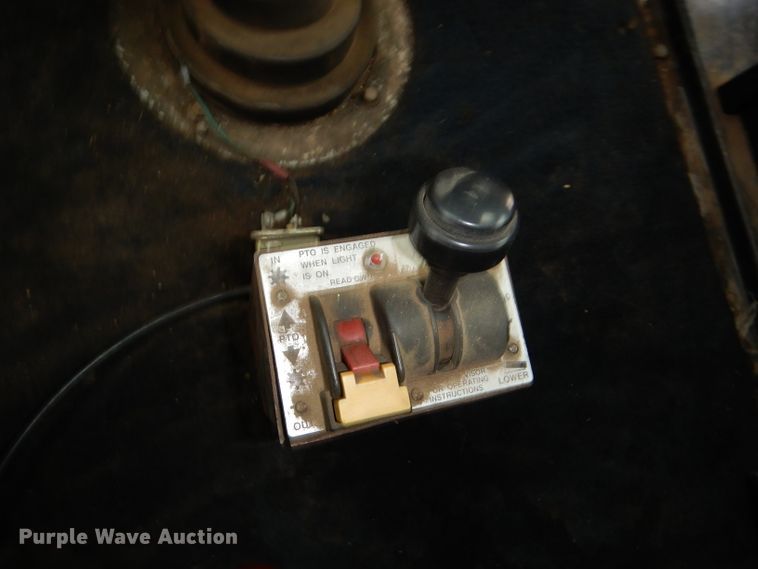 image for item GE9505 1999 Freightliner FLD120 semi truck