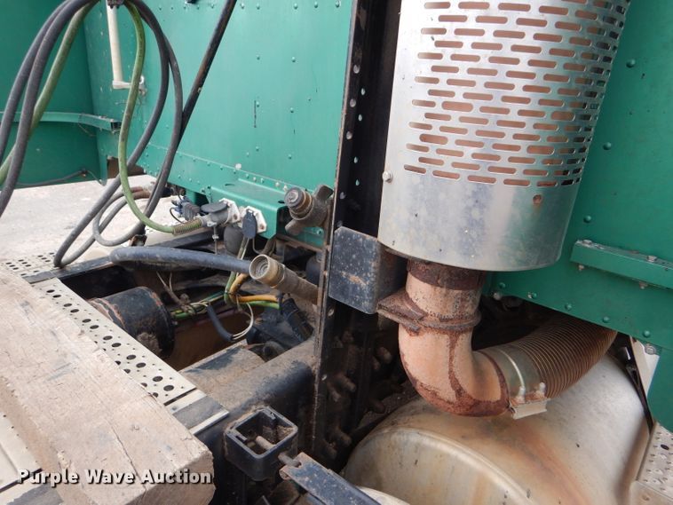 image for item GE9505 1999 Freightliner FLD120 semi truck