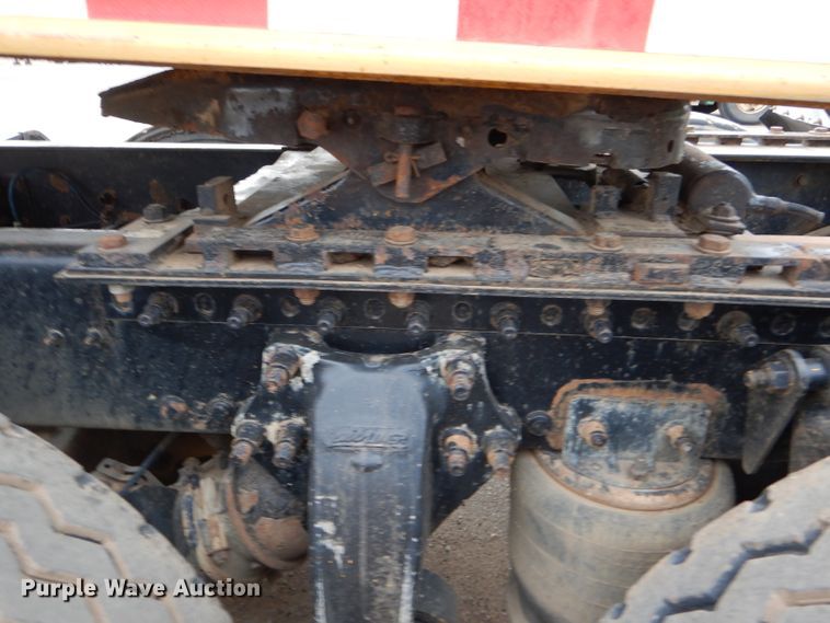 image for item GE9505 1999 Freightliner FLD120 semi truck