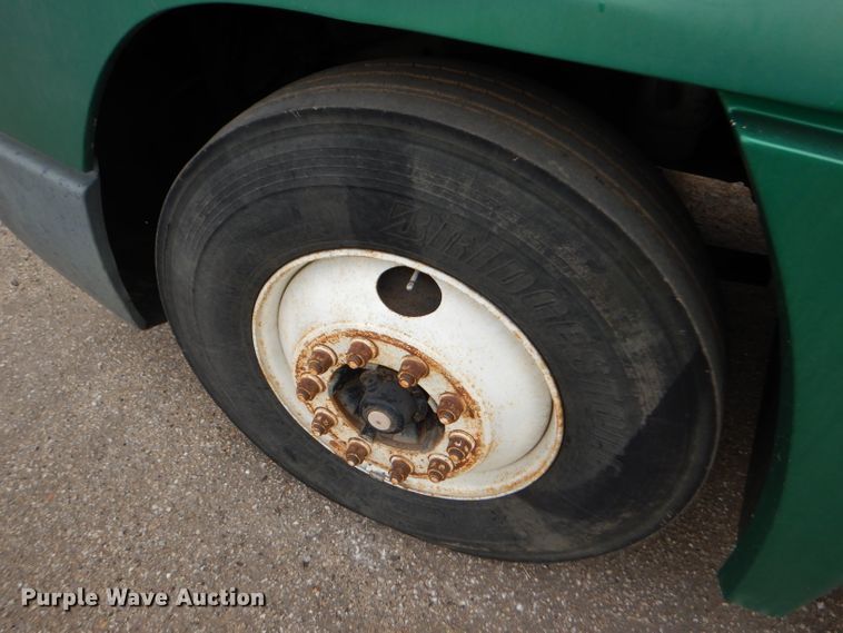 image for item GE9505 1999 Freightliner FLD120 semi truck