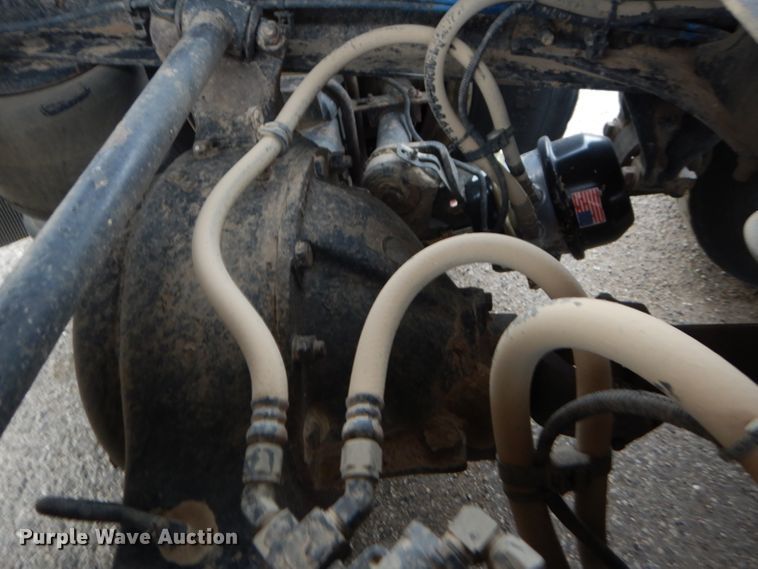 image for item GE9507 1999 Freightliner FLD120 semi truck