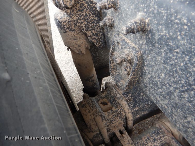 image for item GE9507 1999 Freightliner FLD120 semi truck