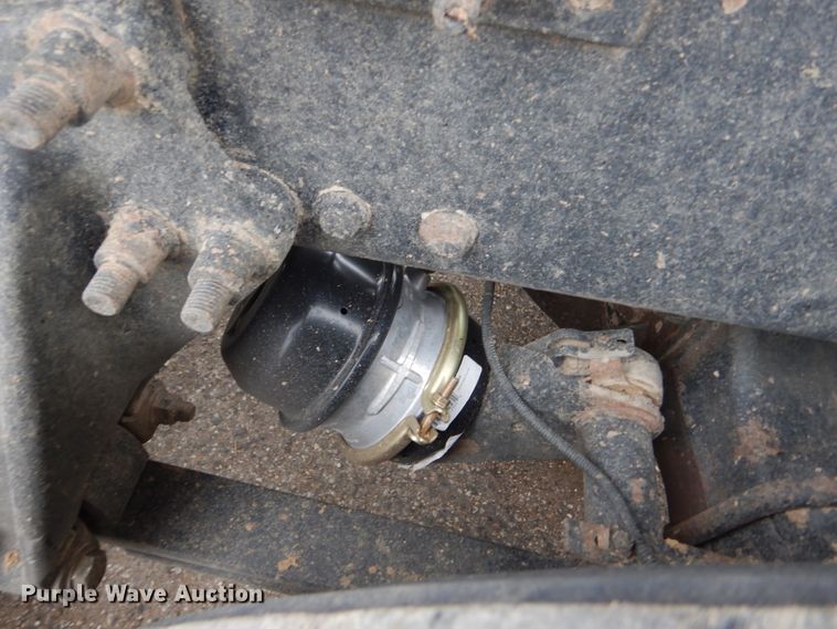 image for item GE9507 1999 Freightliner FLD120 semi truck