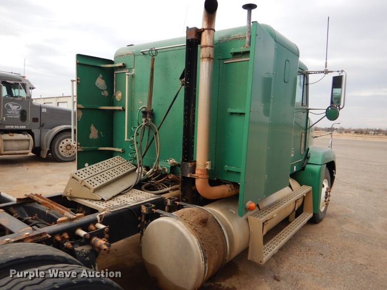 image for item GE9508 1999 Freightliner FLD120 semi truck
