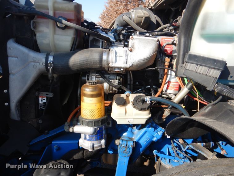 image for item GF9001 2009 Freightliner Business Class M2 semi truck