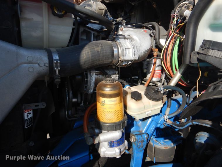 image for item GF9001 2009 Freightliner Business Class M2 semi truck