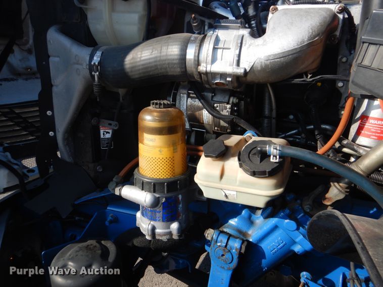 image for item GF9001 2009 Freightliner Business Class M2 semi truck