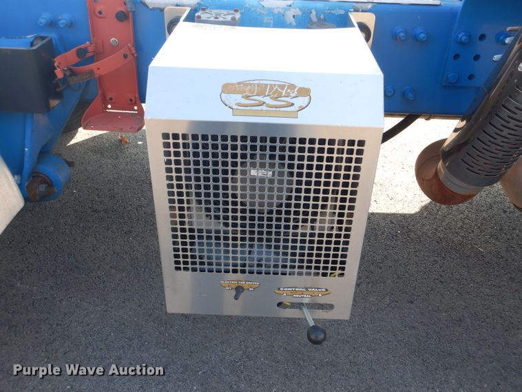 image for item GF9001 2009 Freightliner Business Class M2 semi truck