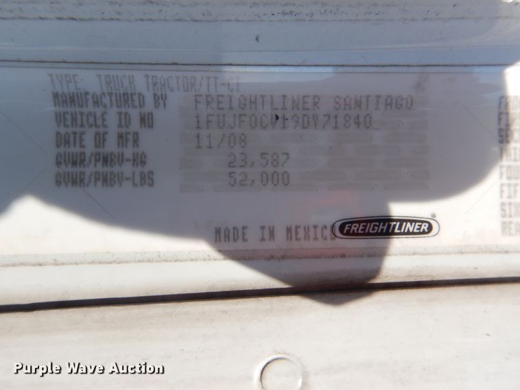 image for item GF9001 2009 Freightliner Business Class M2 semi truck