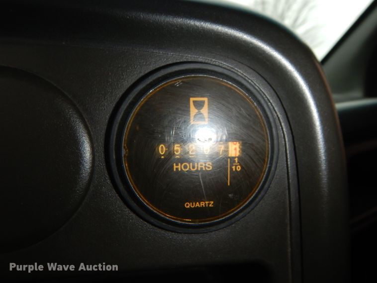 image for item GF9847 2003 Chevrolet C4500 flatbed truck