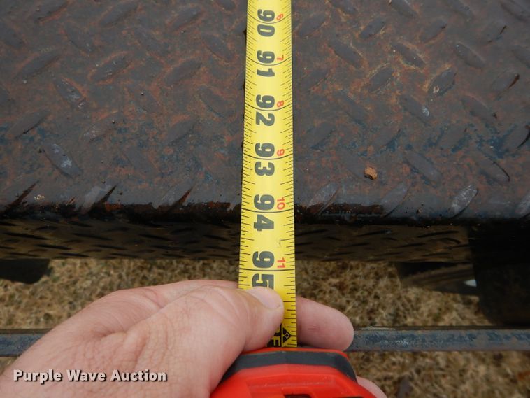 image for item GF9847 2003 Chevrolet C4500 flatbed truck