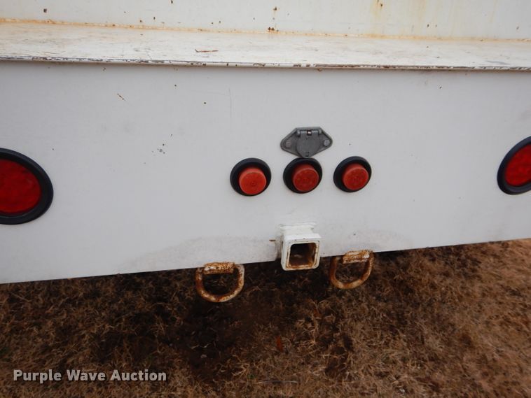 image for item GF9851 1990 International 7100 service truck with crane