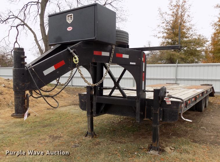 image for item GF9856 1980 Belshe T-8 equipment trailer