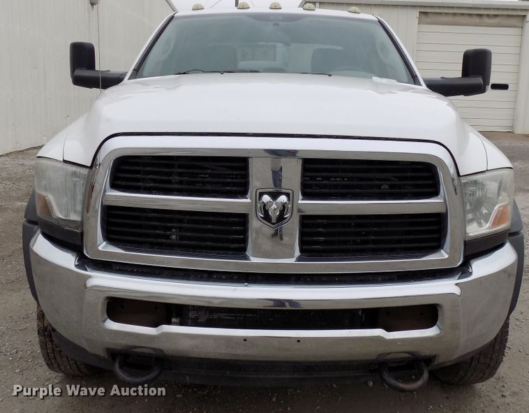 image for item GF9865 2012 Dodge Ram 5500HD truck cab and chassis