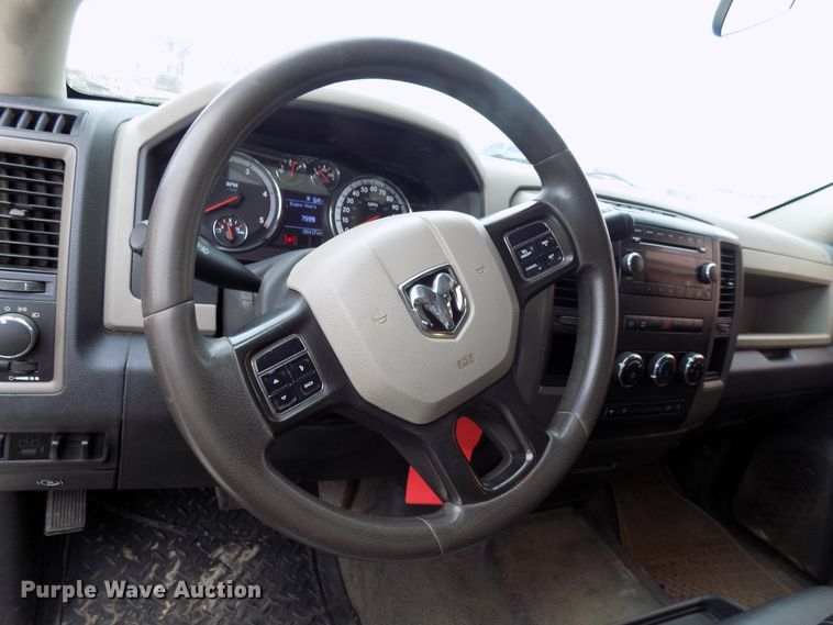 image for item GF9865 2012 Dodge Ram 5500HD truck cab and chassis