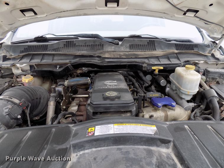 image for item GF9865 2012 Dodge Ram 5500HD truck cab and chassis