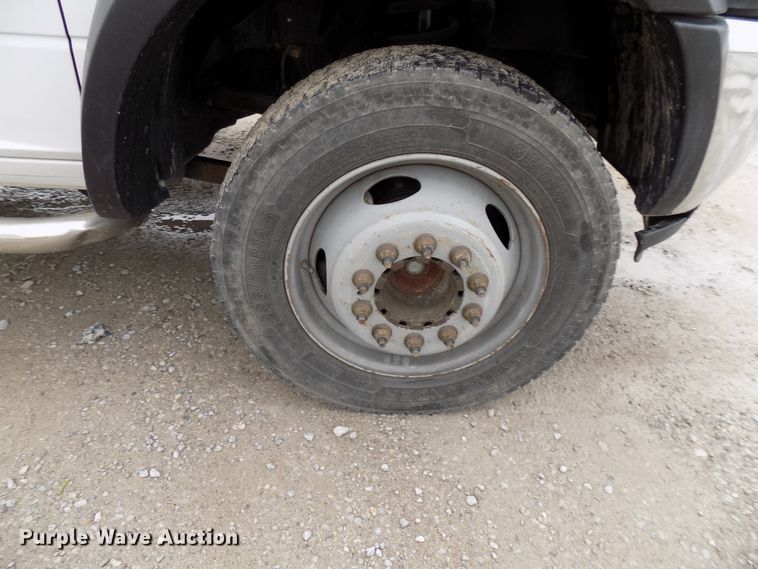 image for item GF9865 2012 Dodge Ram 5500HD truck cab and chassis