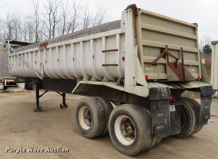 image for item GI9037 1966 Fruehauf end dump trailer