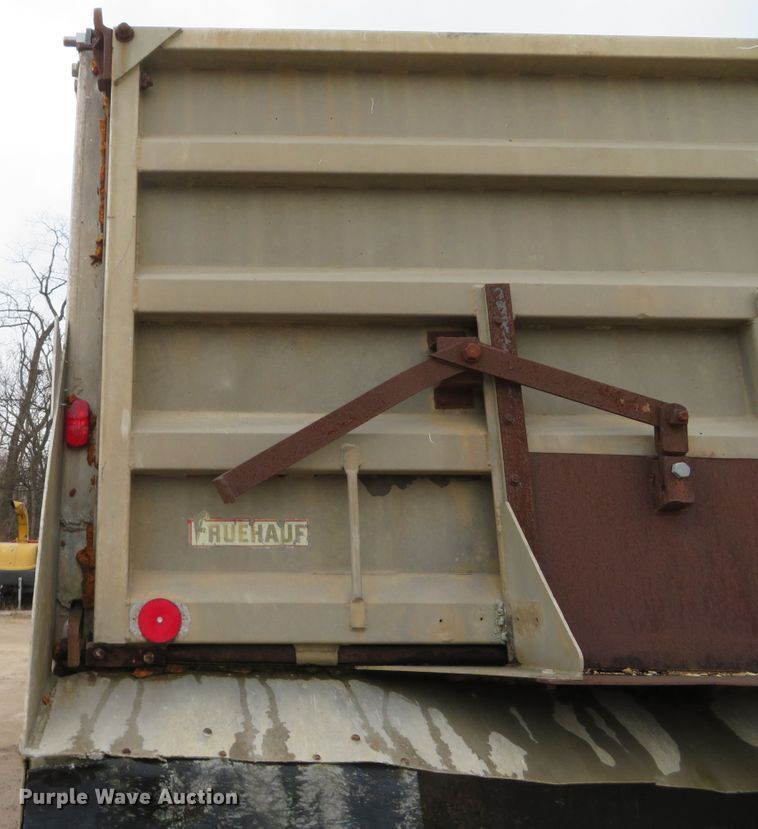 image for item GI9037 1966 Fruehauf end dump trailer