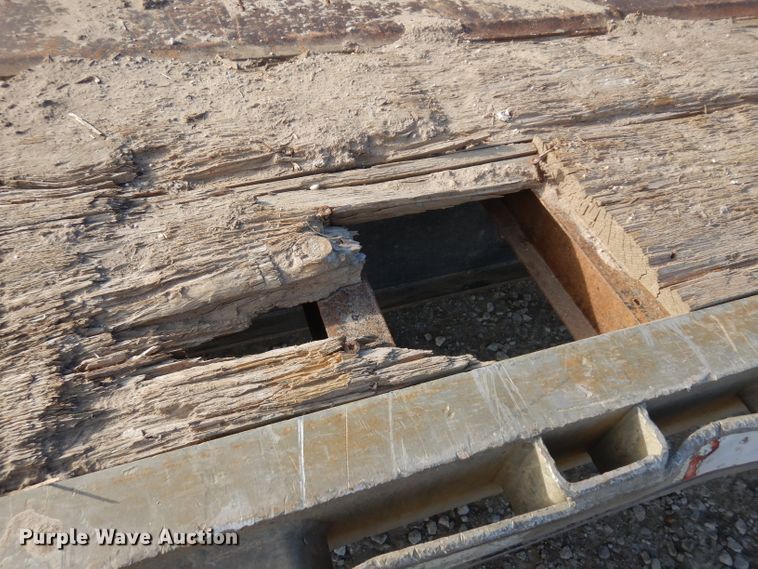 image for item GJ9159 1999 Transcraft drop deck equipment trailer