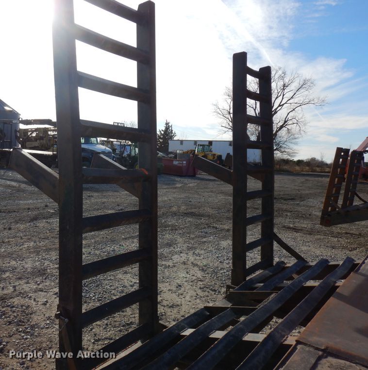 image for item GJ9159 1999 Transcraft drop deck equipment trailer